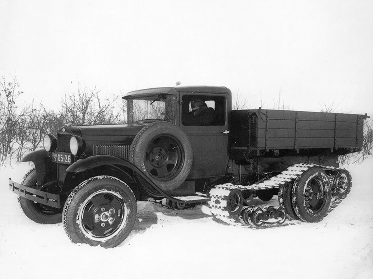 Полугусеничный автомобиль ГАЗ-65