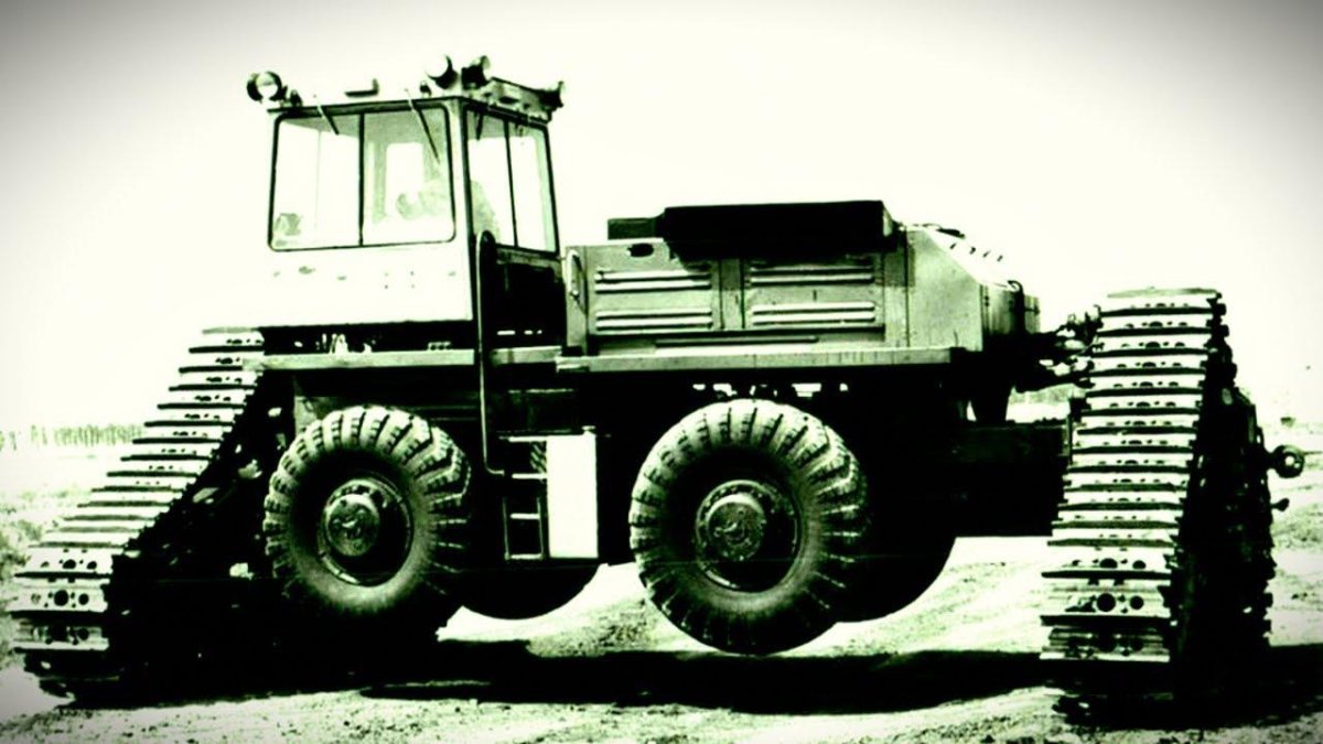 Трактор ТЭТ-1000