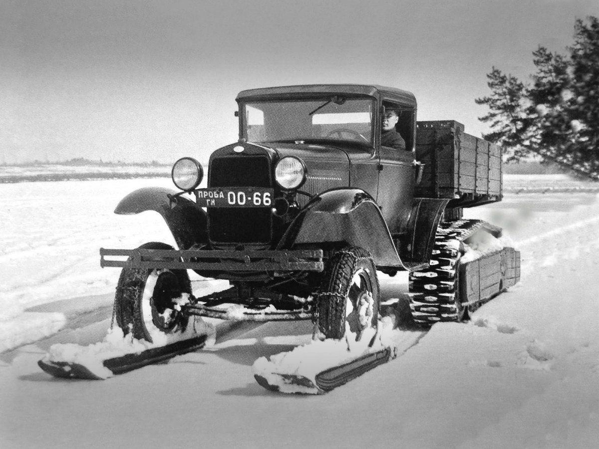 Полугусеничный грузовик ГАЗ-60