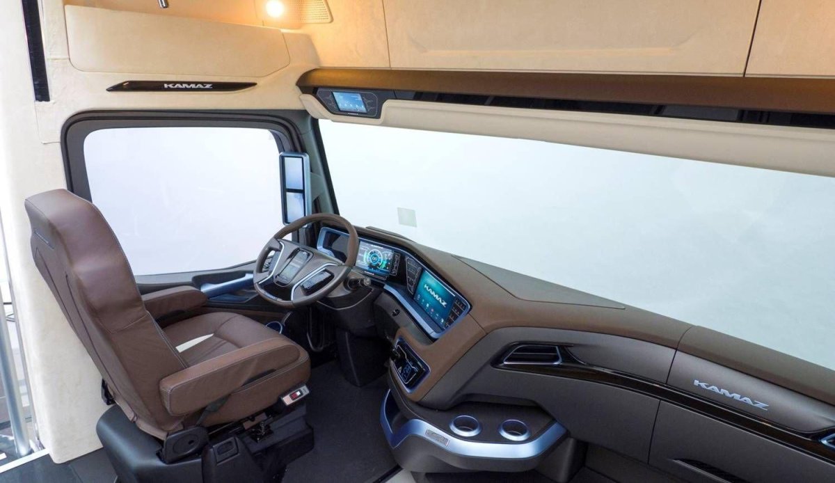 КАМАЗ 54901 кабина