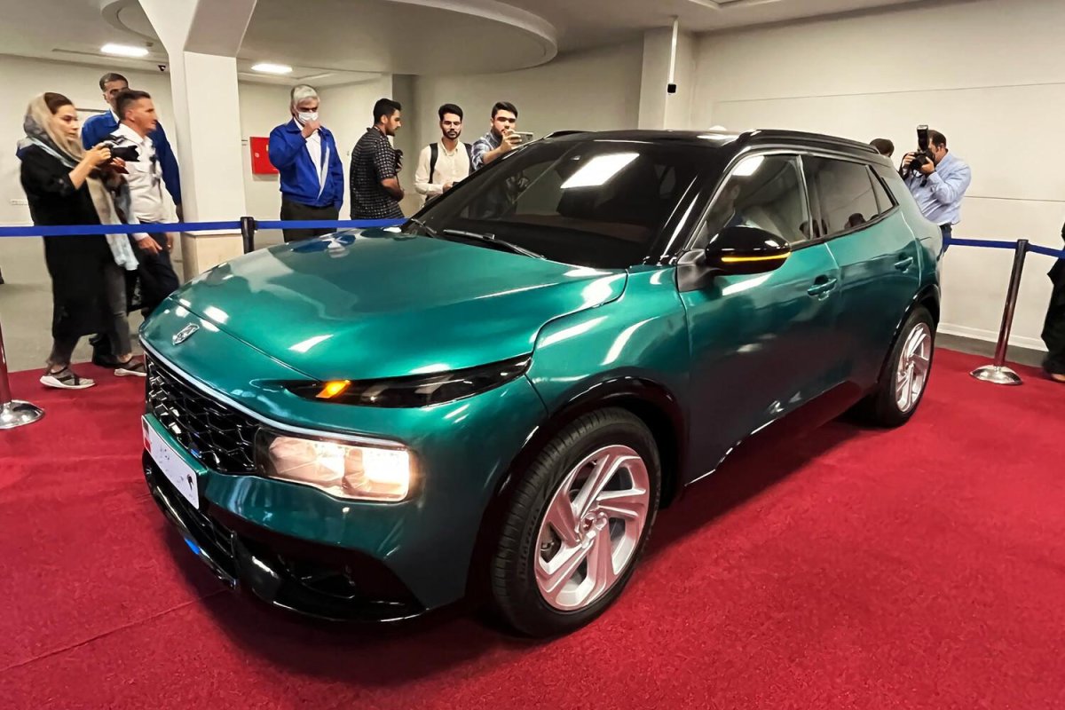 Машина Iran Khodro 2022