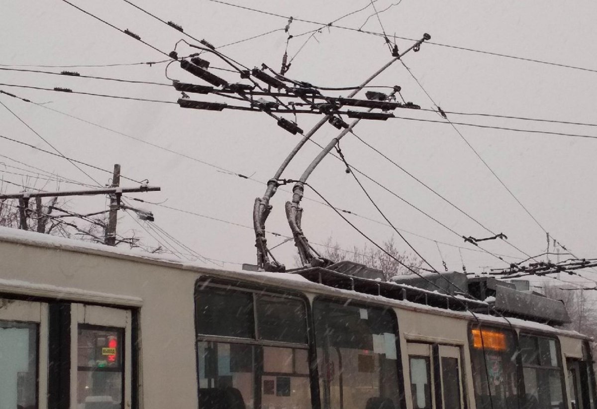 Башмак токоприемника троллейбуса