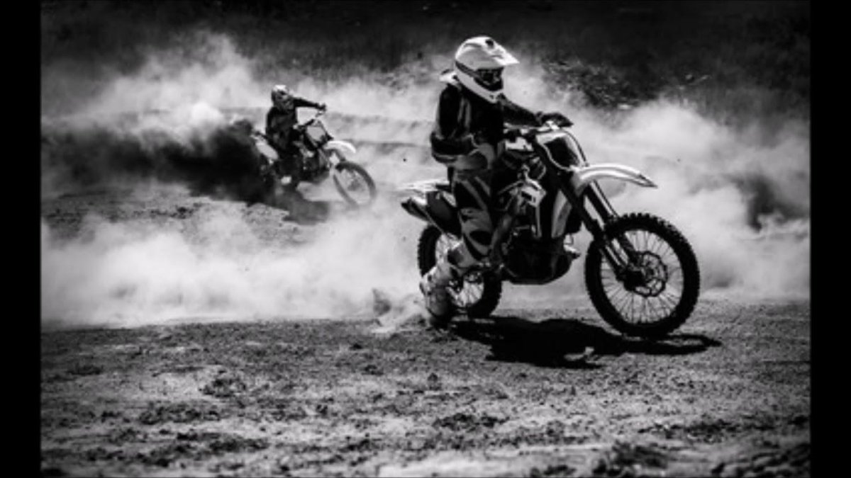 Мотокросс гонщик