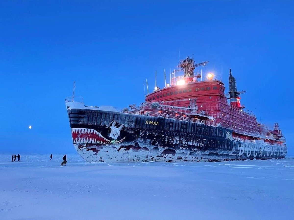 Ледокол Ямал 1989