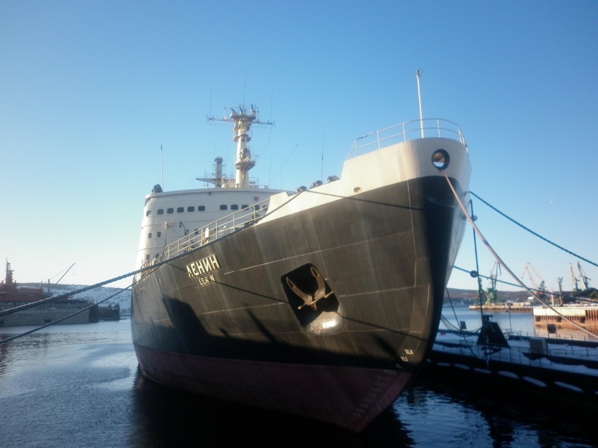 Атомный ледокол Ленин