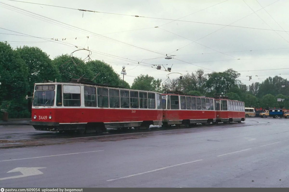 Трамвай лм-68м3