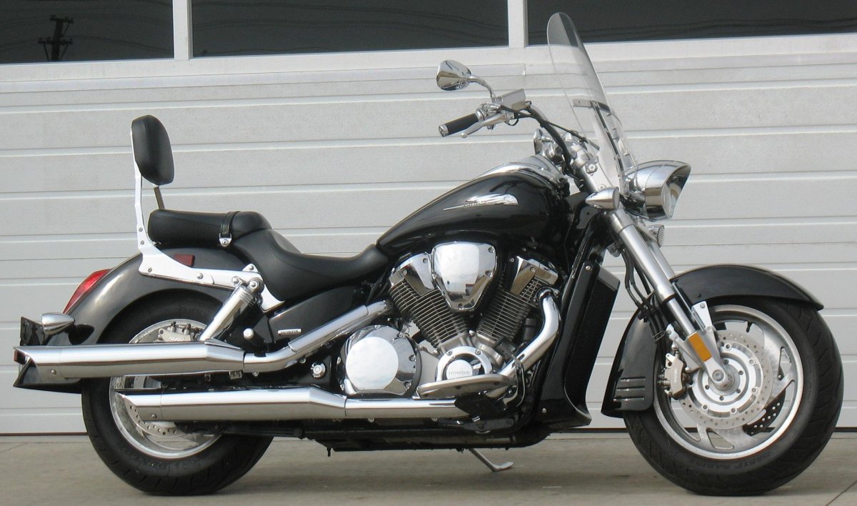 Хонда ВТХ 1800