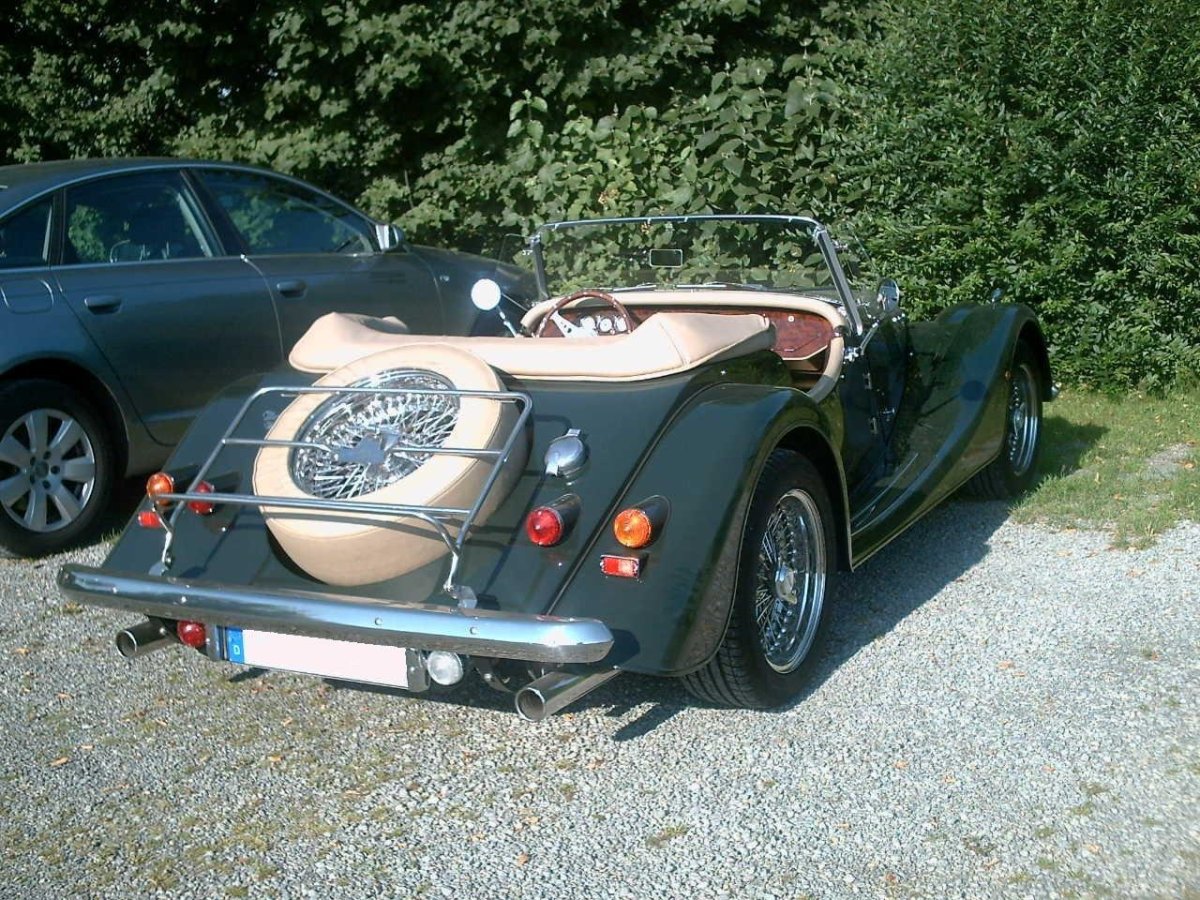 Морган автомобиль 1977