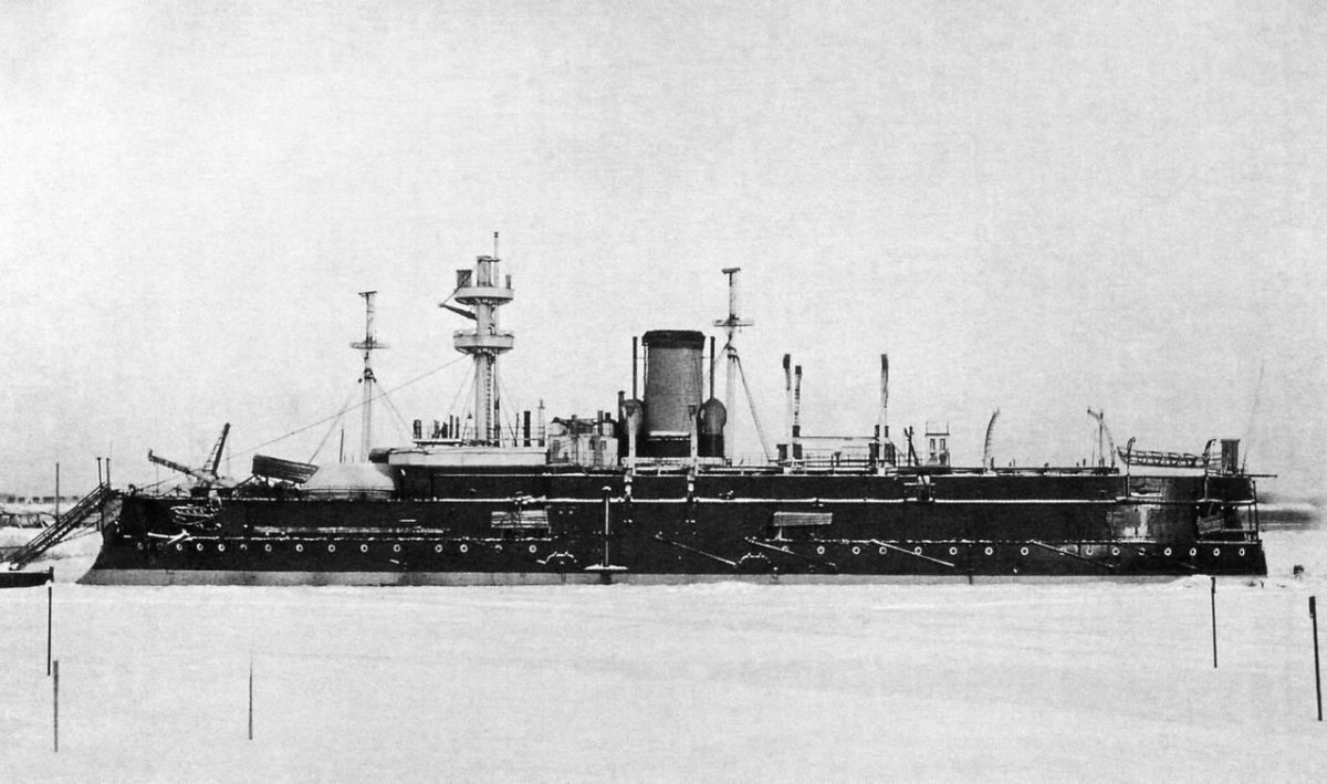 Эскадренный броненосец Гангут