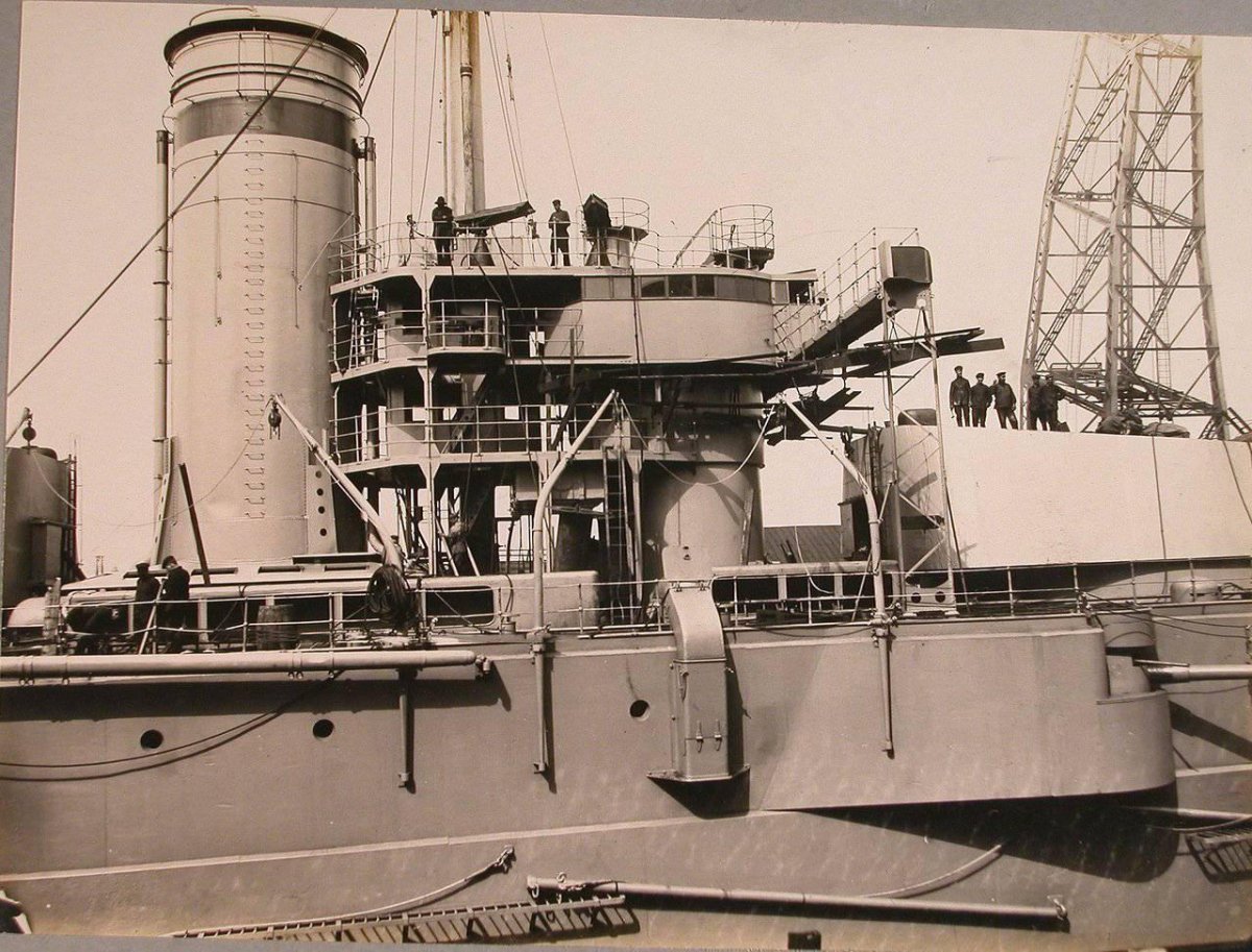 Гангут корабль