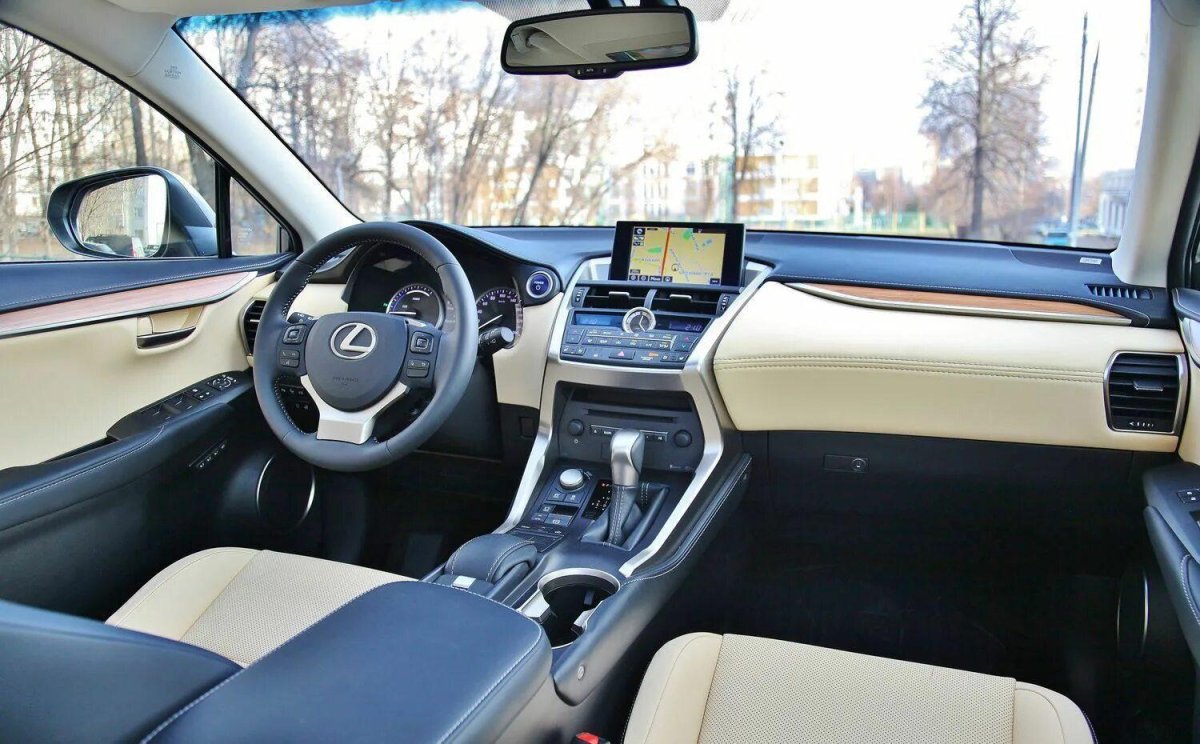Лексус NX 300 салон