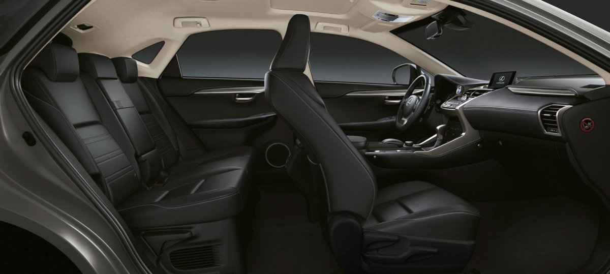 Lexus кроссовер nx200 салон