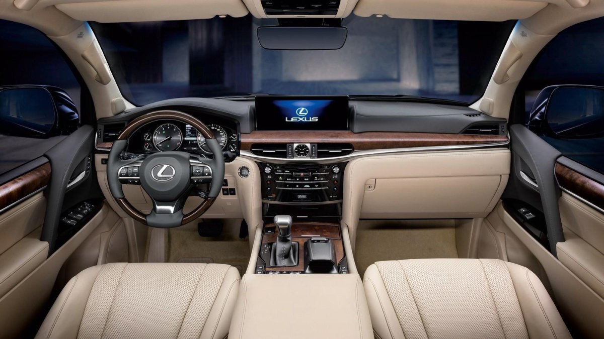 Лексус ЛХ 570 салон