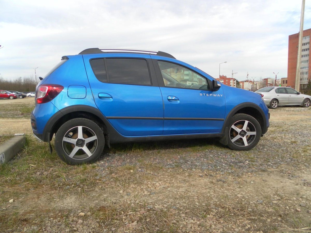Renault Sandero Stepway диски 16