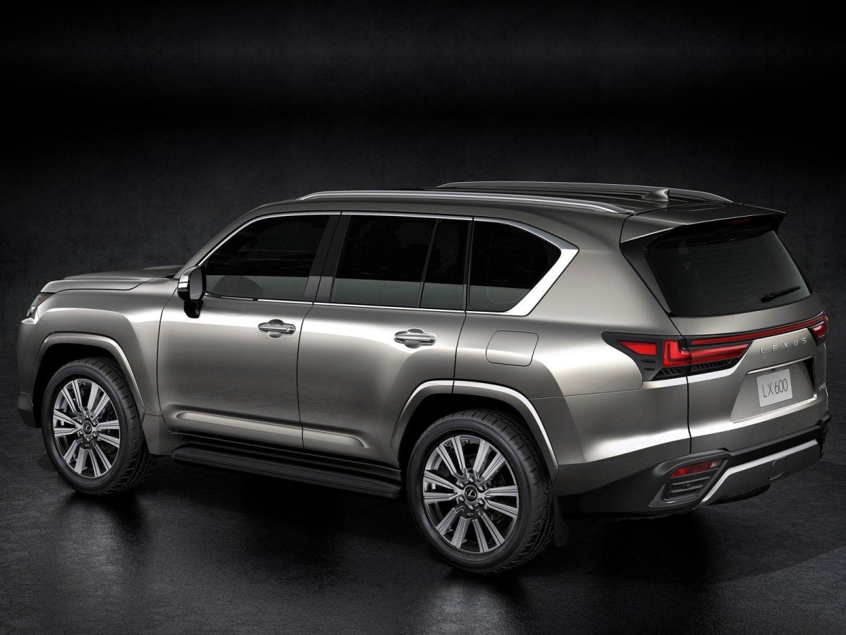 Lexus LX 2022