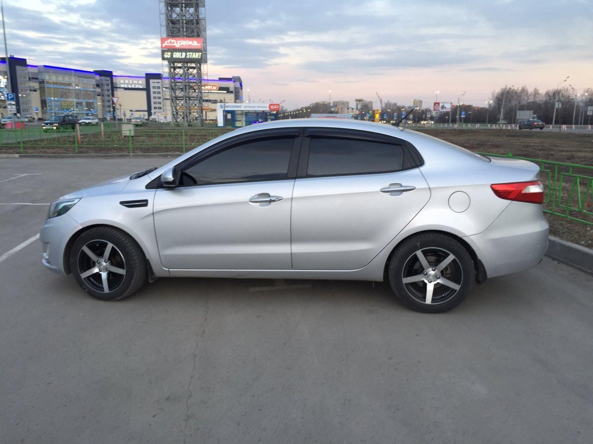 Kia Rio 4 r16
