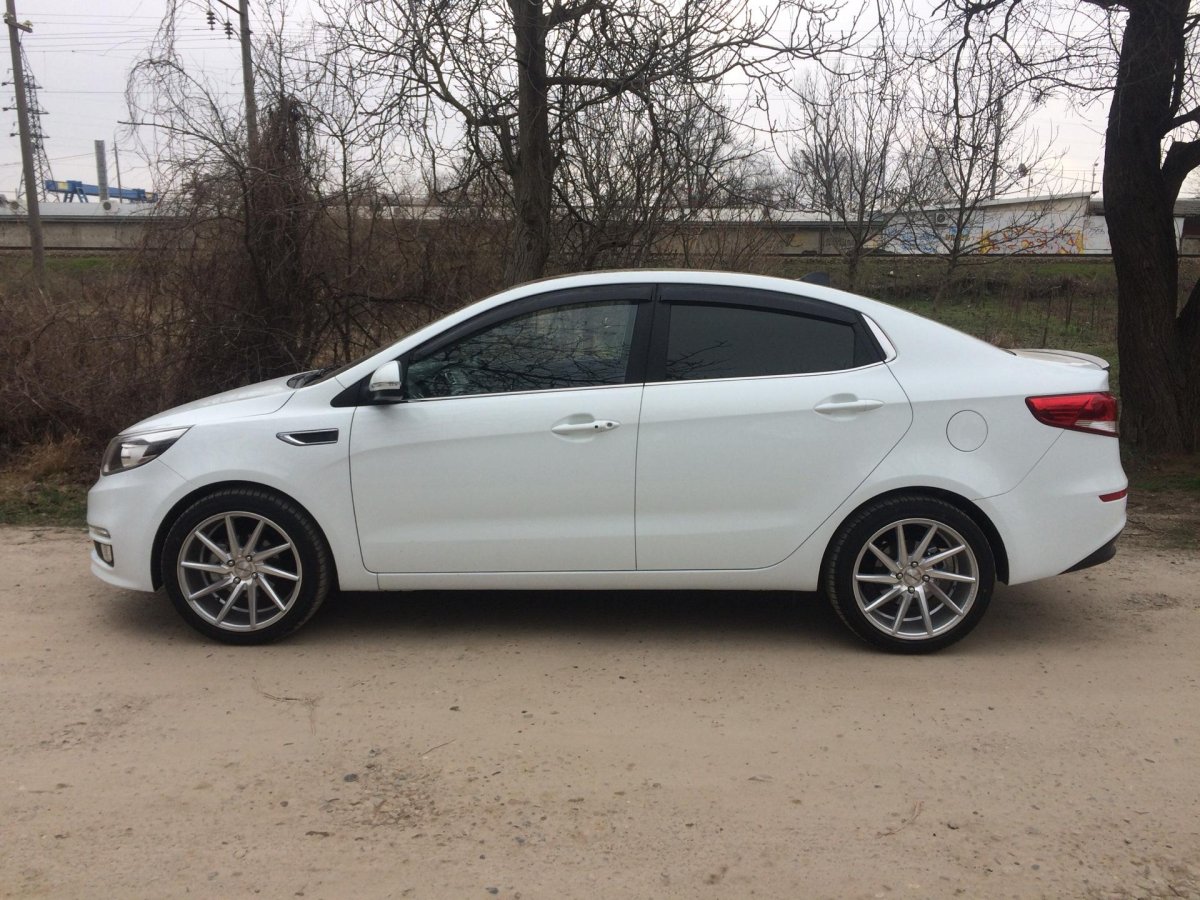 Kia Rio r16