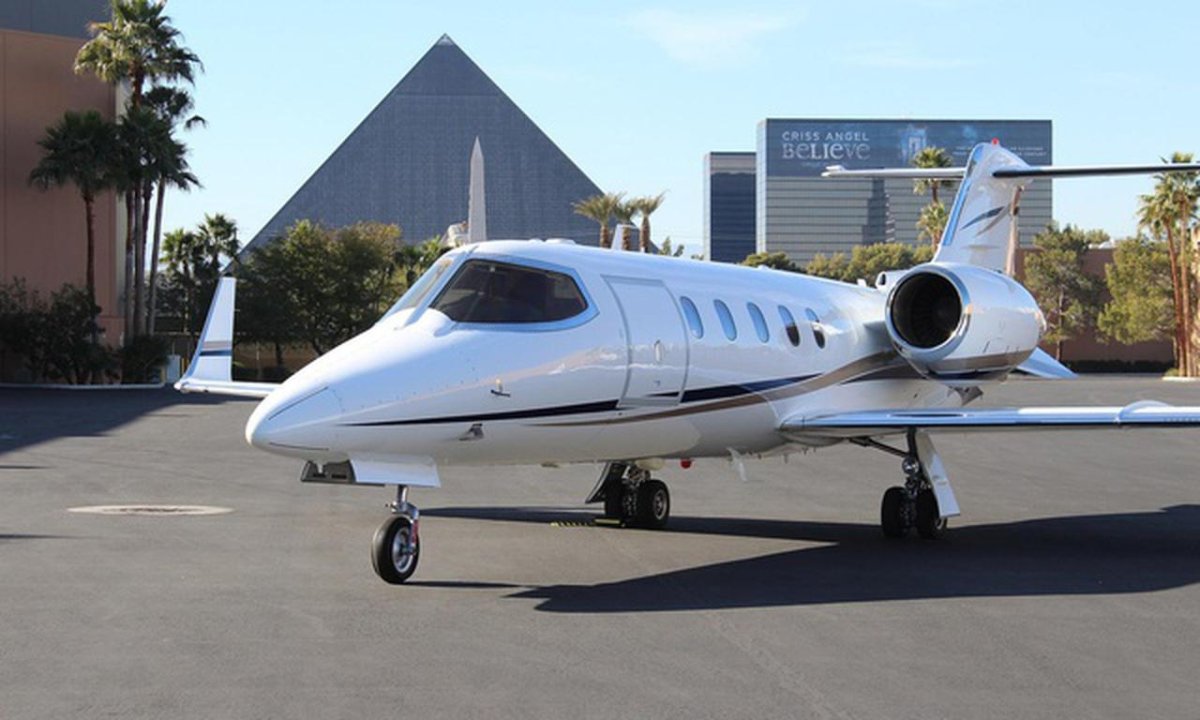 Learjet 31