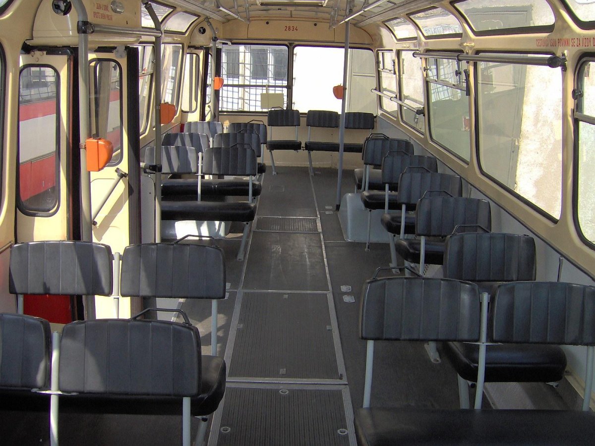 Автобус Кароса салон