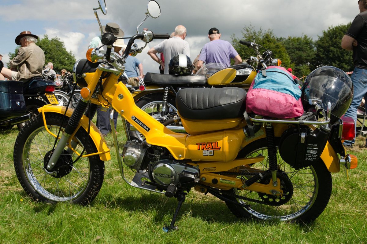 Honda Trail 90