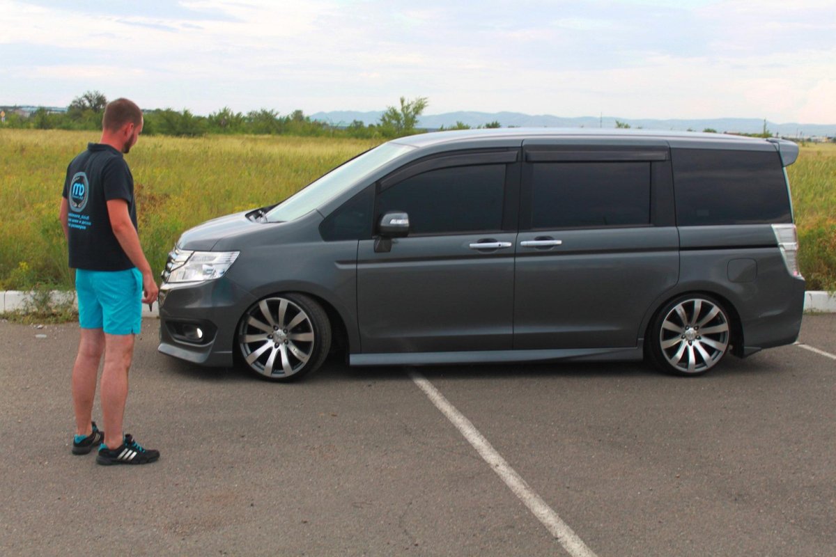 Honda Stepwgn диски r18