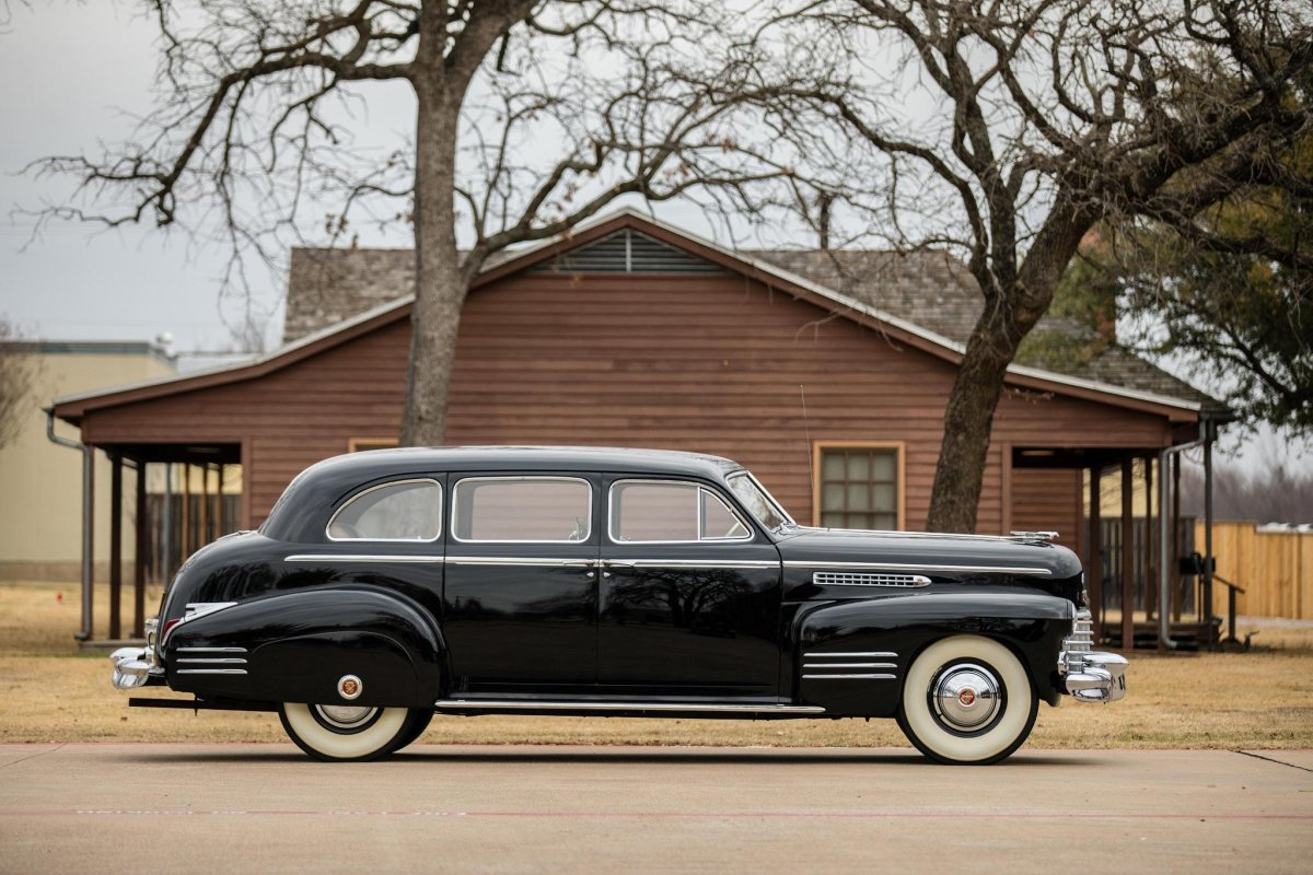 Cadillac Series 75 Imperial sedan