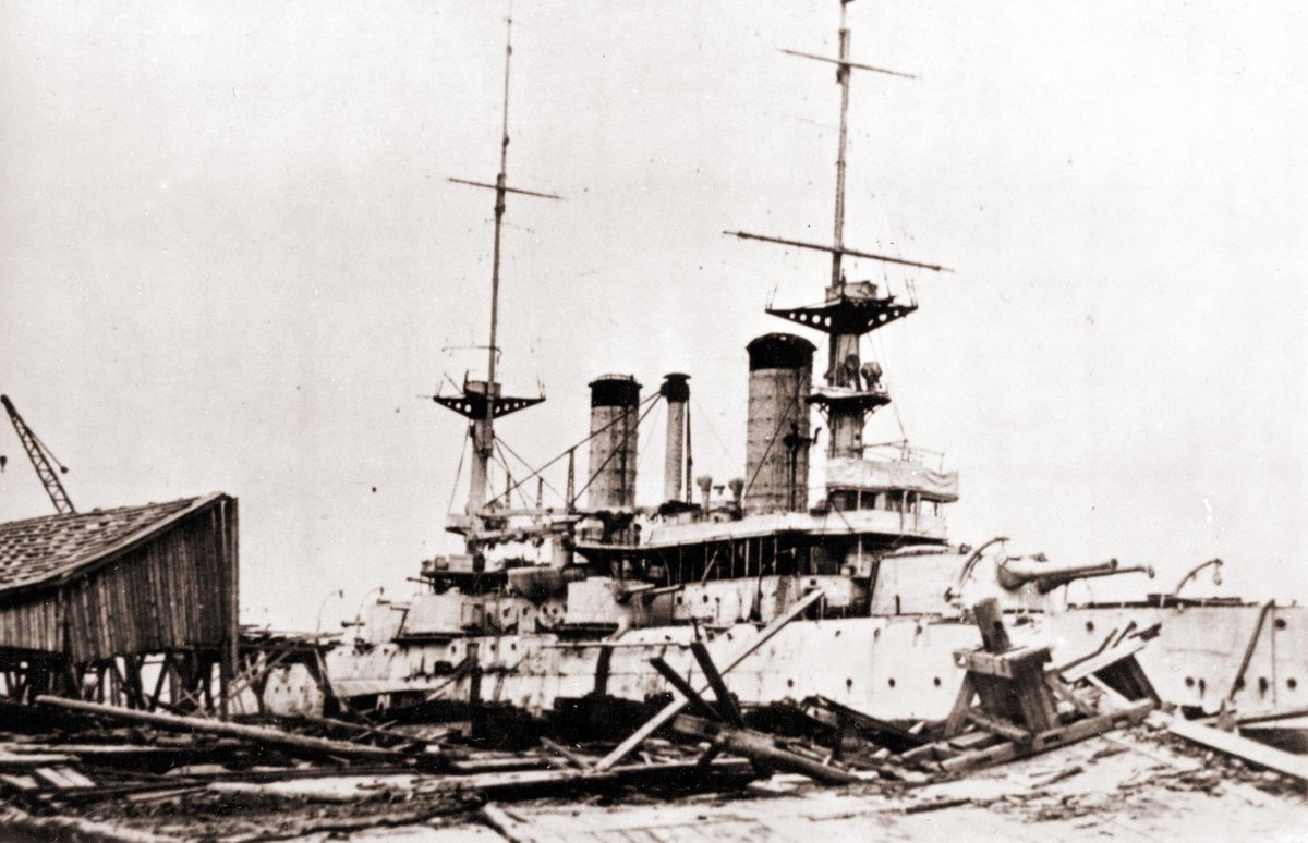 Броненосец Чесма