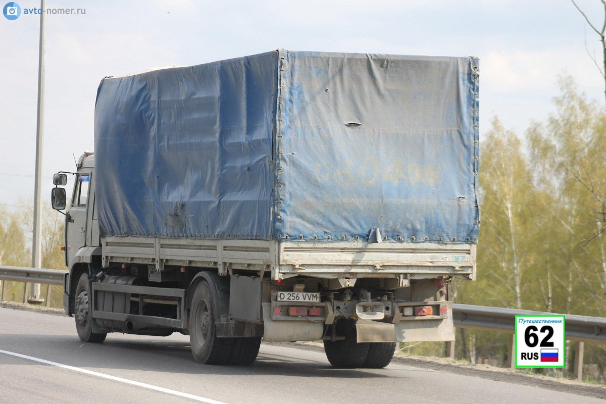 Тягач бортовой КАМАЗ 5360