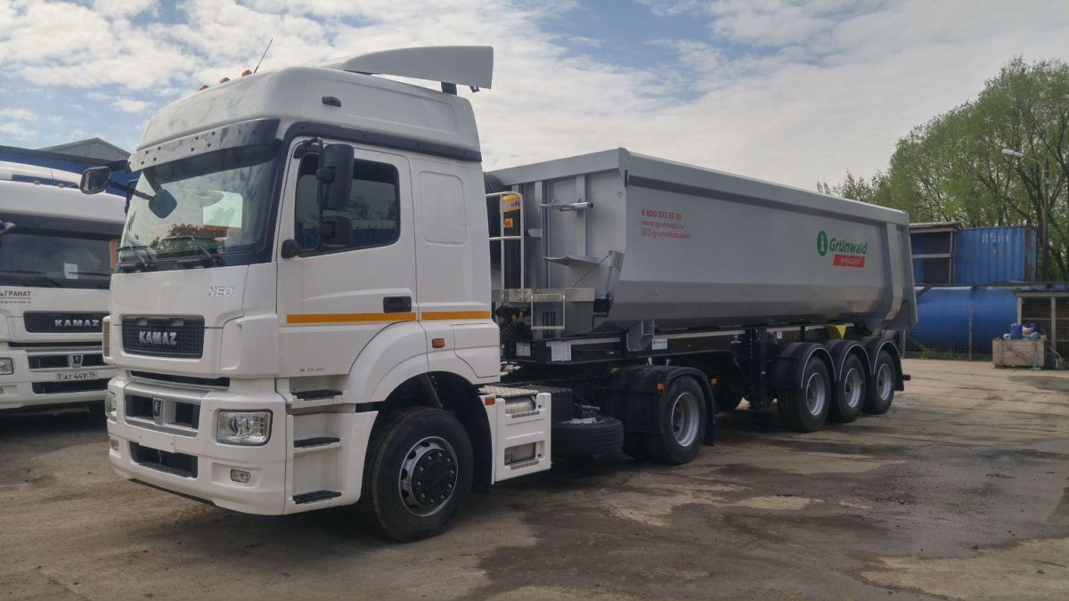 КАМАЗ 5490 полуприцеп Грюнвальд