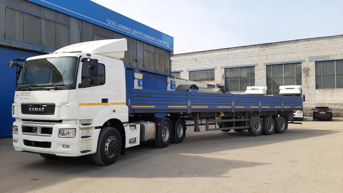 КАМАЗ 5490 Нео с полуприцепом