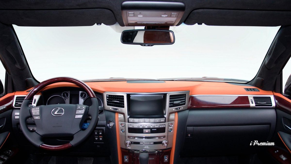 Торпедо Lexus LX 570
