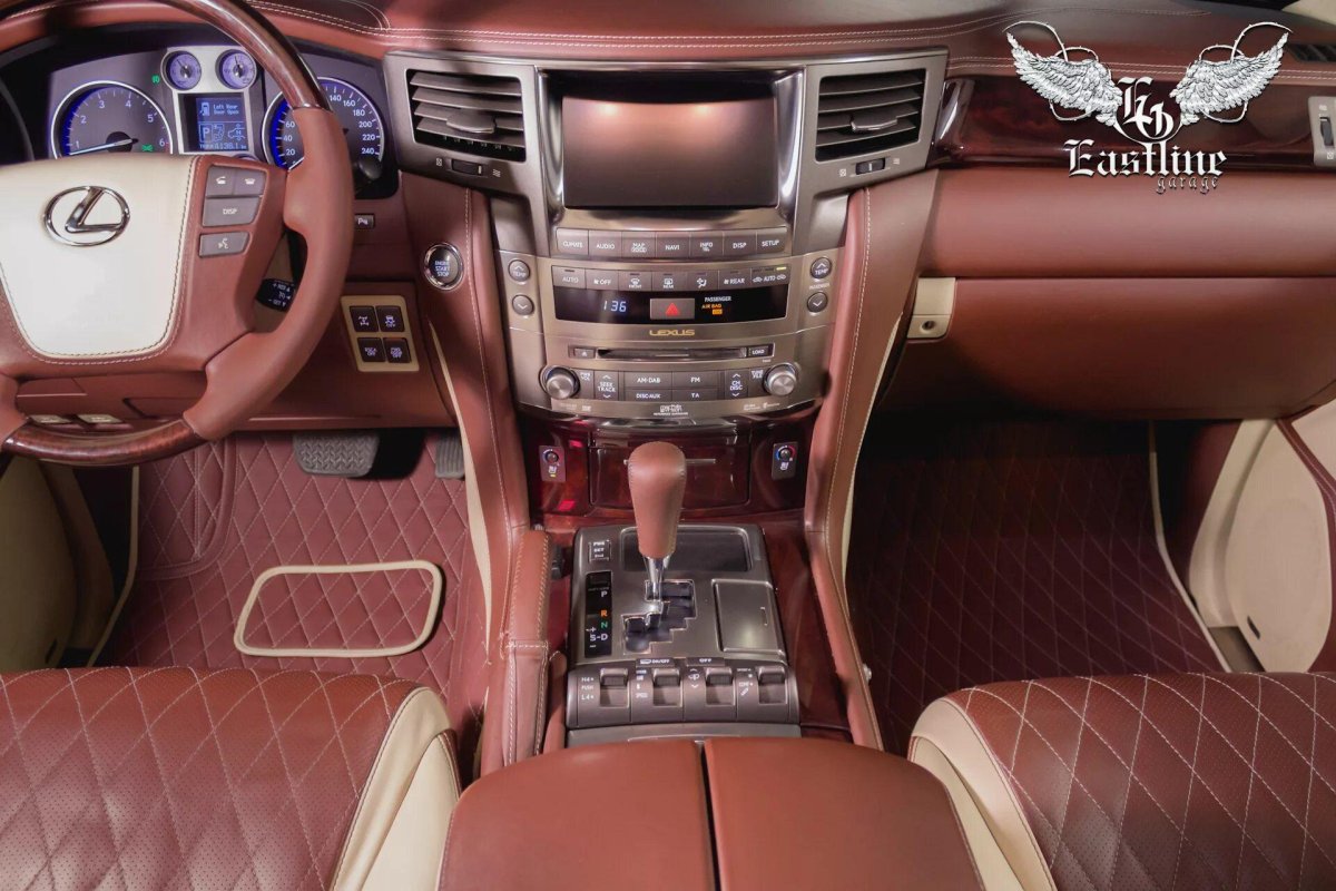 Лексус ЛХ 570 салон
