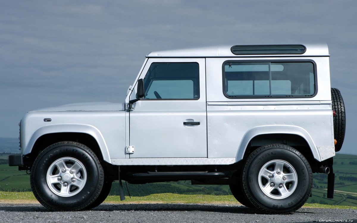 Ленд Ровер Дефендер 90