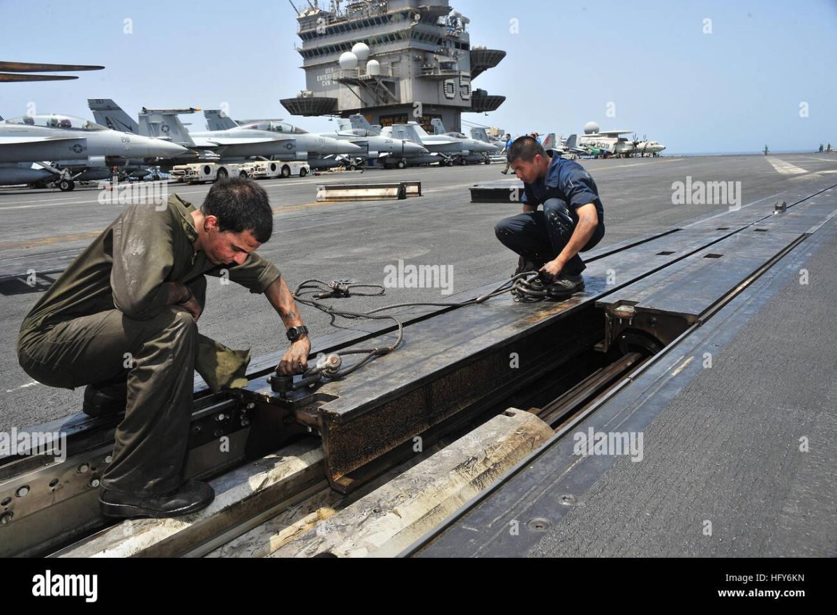 Паровая катапульта на авианосце