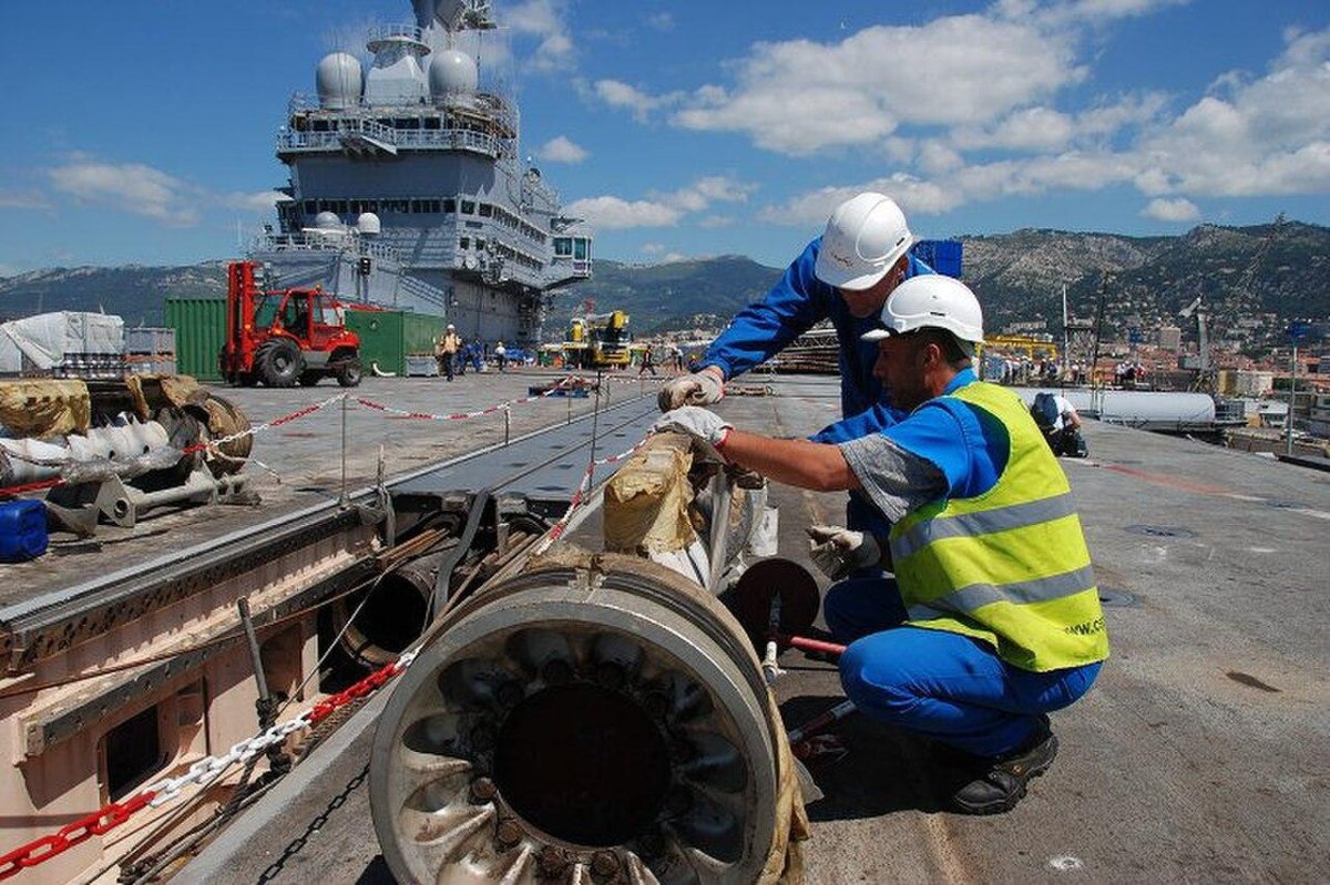 Паровая катапульта