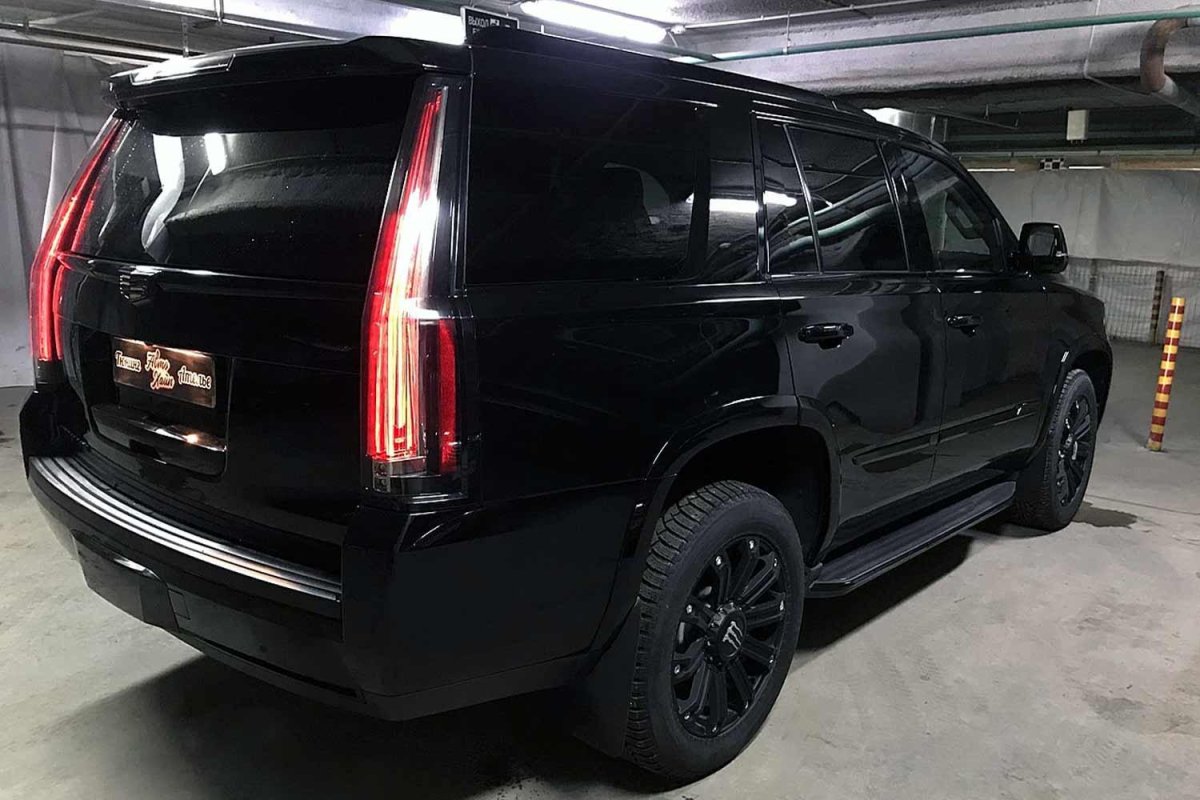 Cadillac Escalade черный антихром