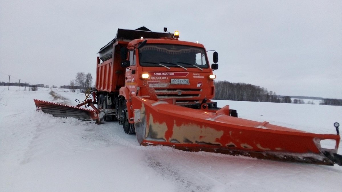 КДМ КАМАЗ С боковым отвалом