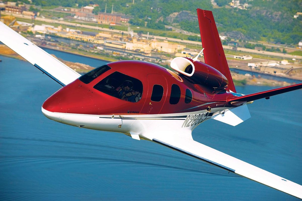 Cirrus Jet sf50