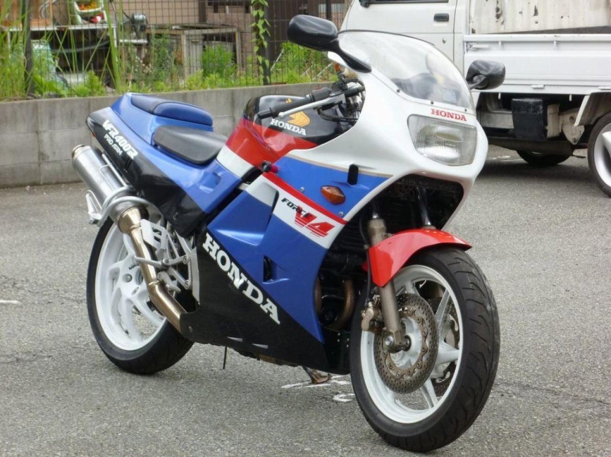 Honda VFR 400 NC