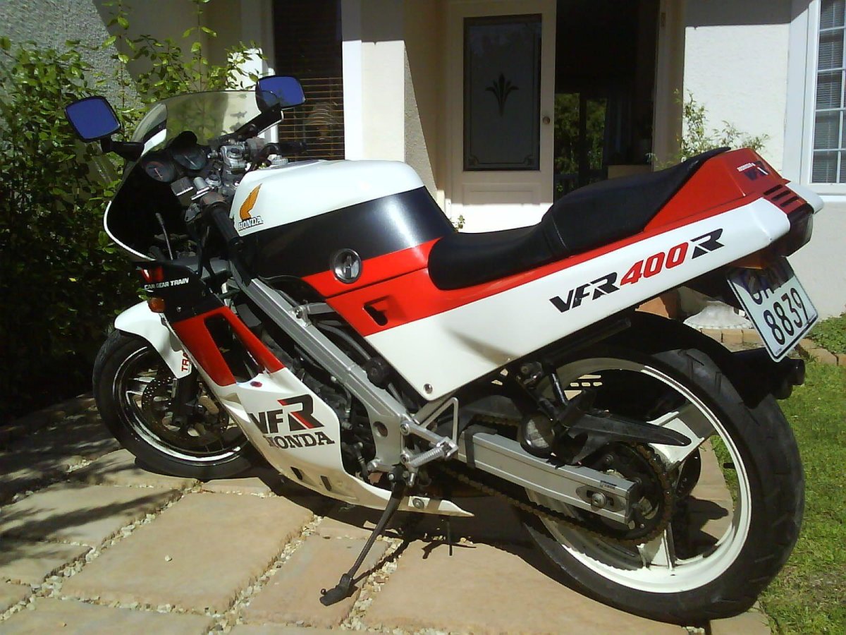 Honda vfr400r nc21