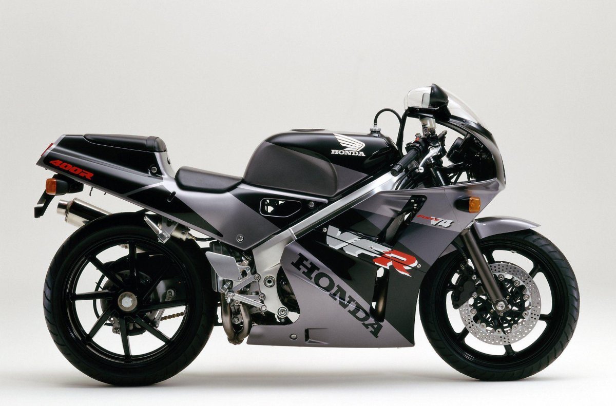 Honda VFR 400 RR
