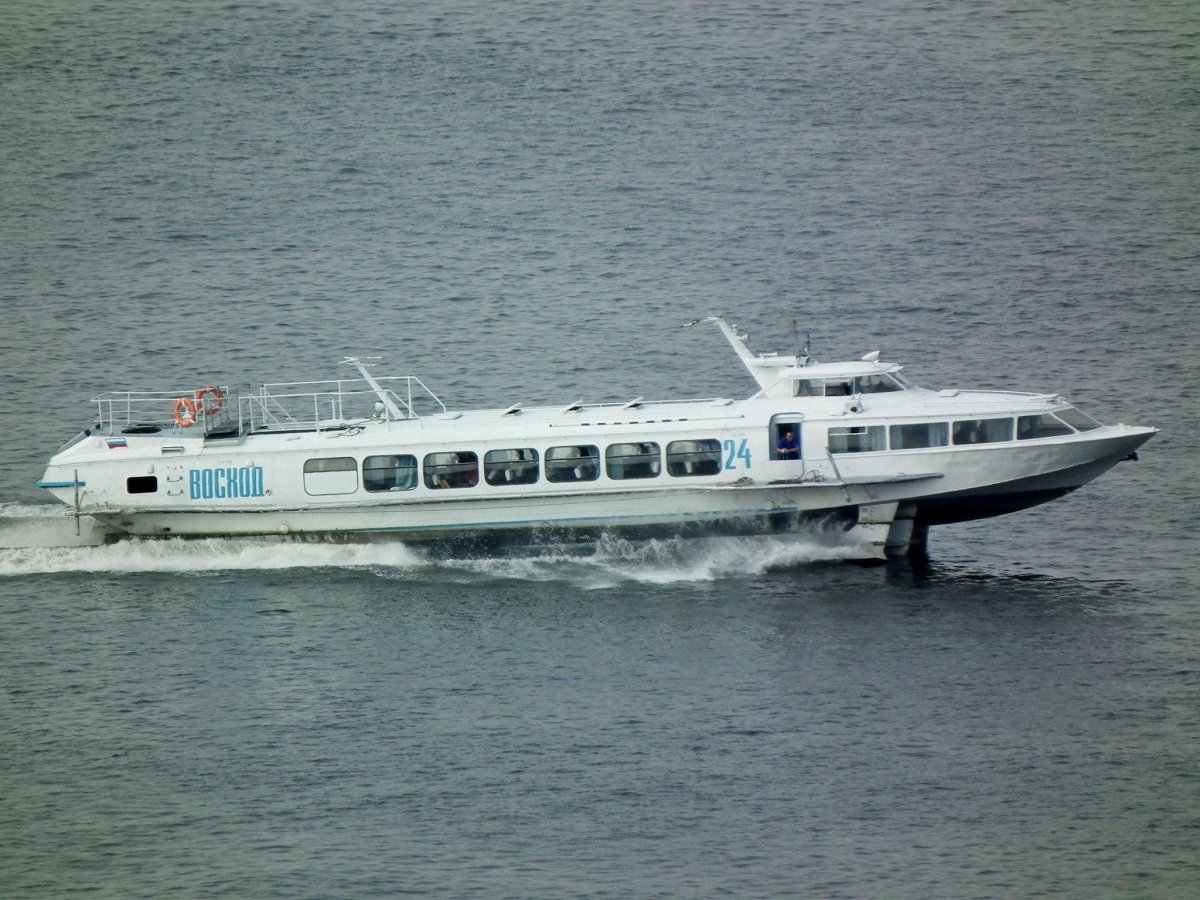 Пассажирский газотурбоход «циклон 250м»