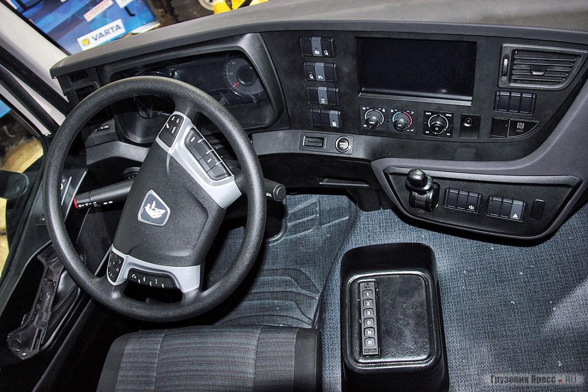 КАМАЗ Арктика 8х8 салон