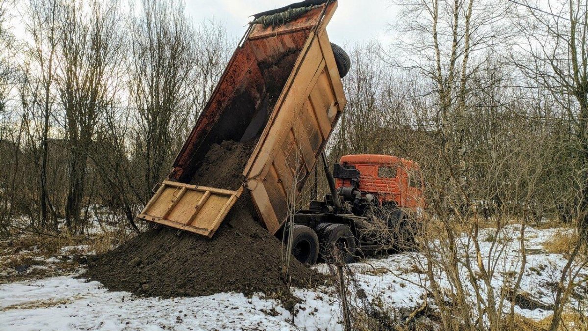 КАМАЗ 20 кубов грунта