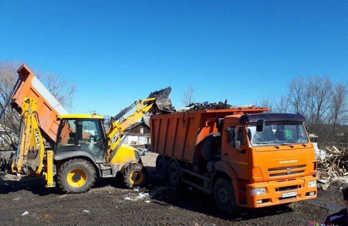 Погрузка самосвалов JCB 3