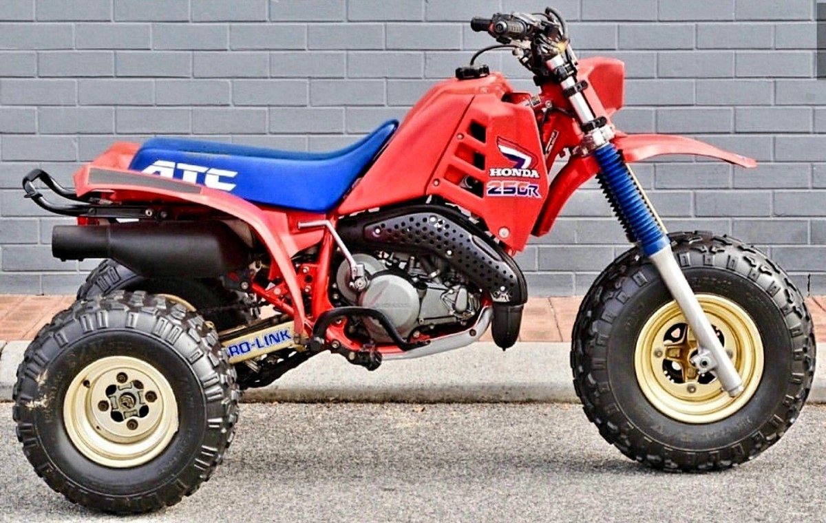 Трицикл Honda ATC 200x