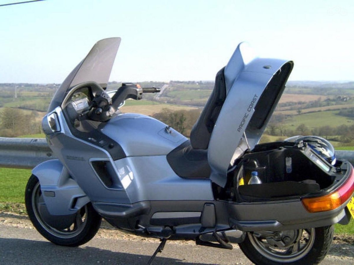 Honda pc800 Pacific Coast