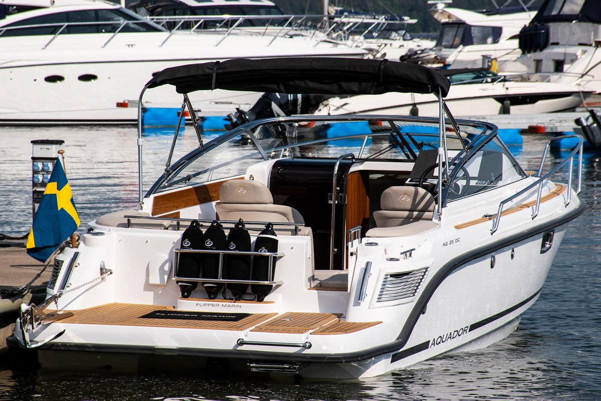 Катер Aquador 25