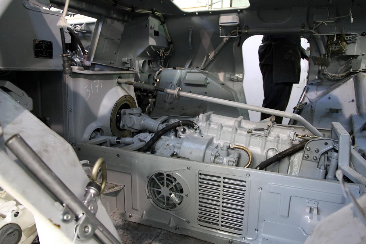 Привод БТР 80