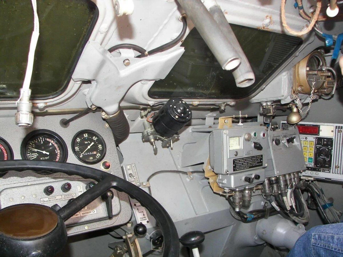 Радиостанция БТР 80 штатная